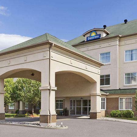 Days Inn By Wyndham Ottawa Airport Εξωτερικό φωτογραφία