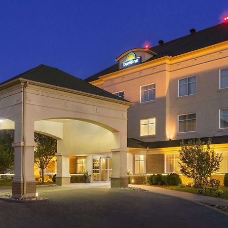 Days Inn By Wyndham Ottawa Airport Εξωτερικό φωτογραφία