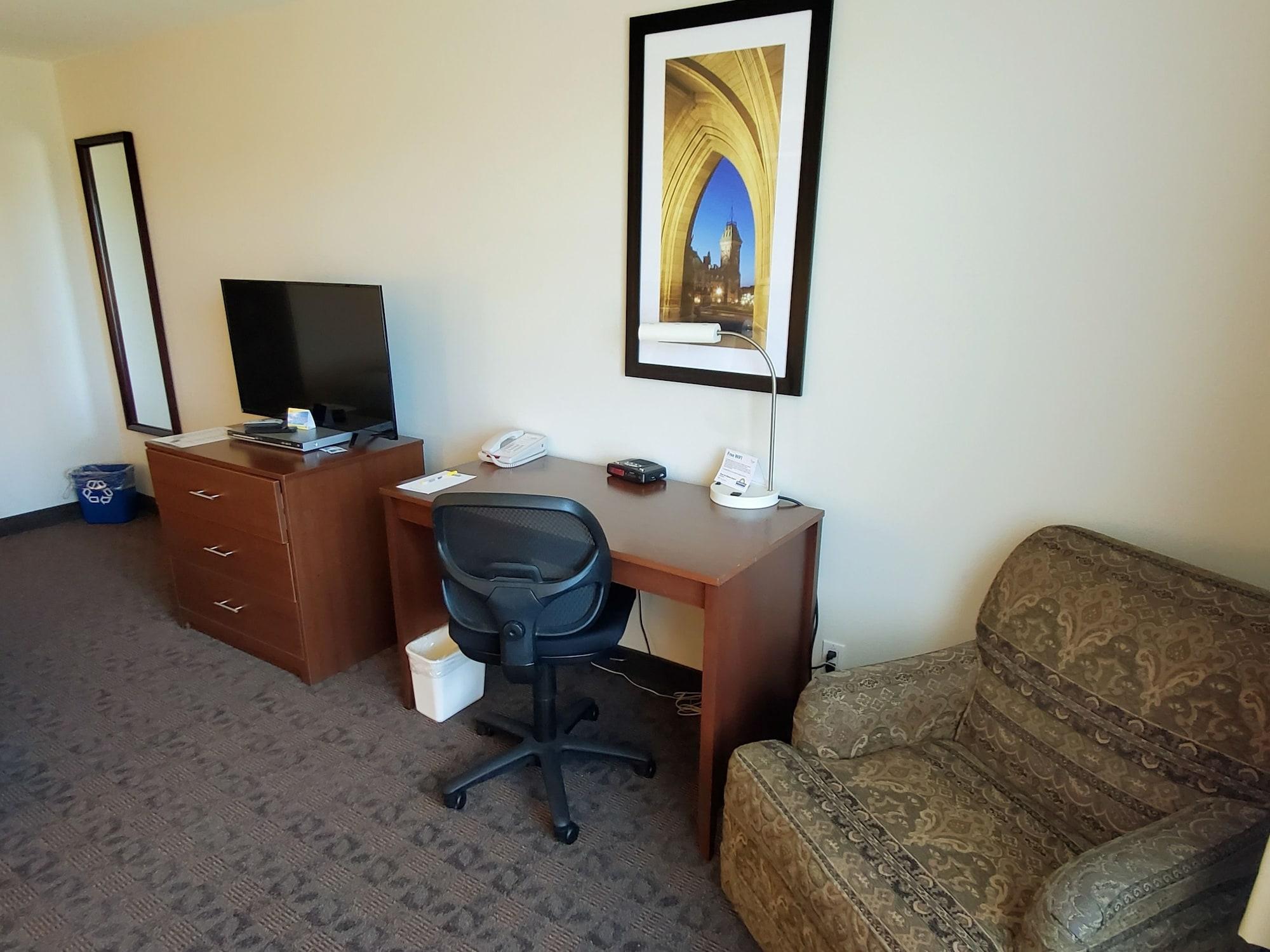 Days Inn By Wyndham Ottawa Airport Εξωτερικό φωτογραφία