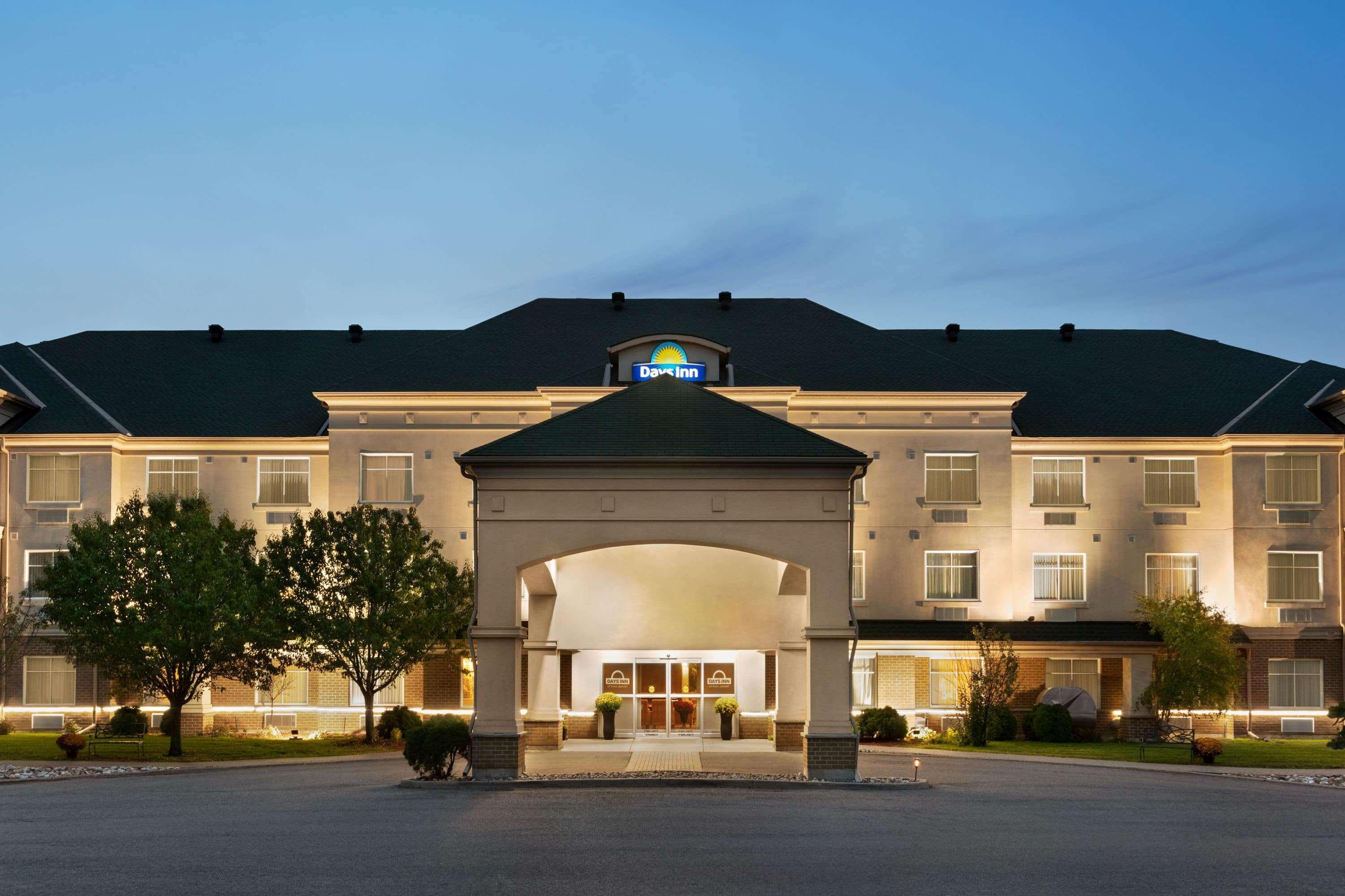 Days Inn By Wyndham Ottawa Airport Εξωτερικό φωτογραφία