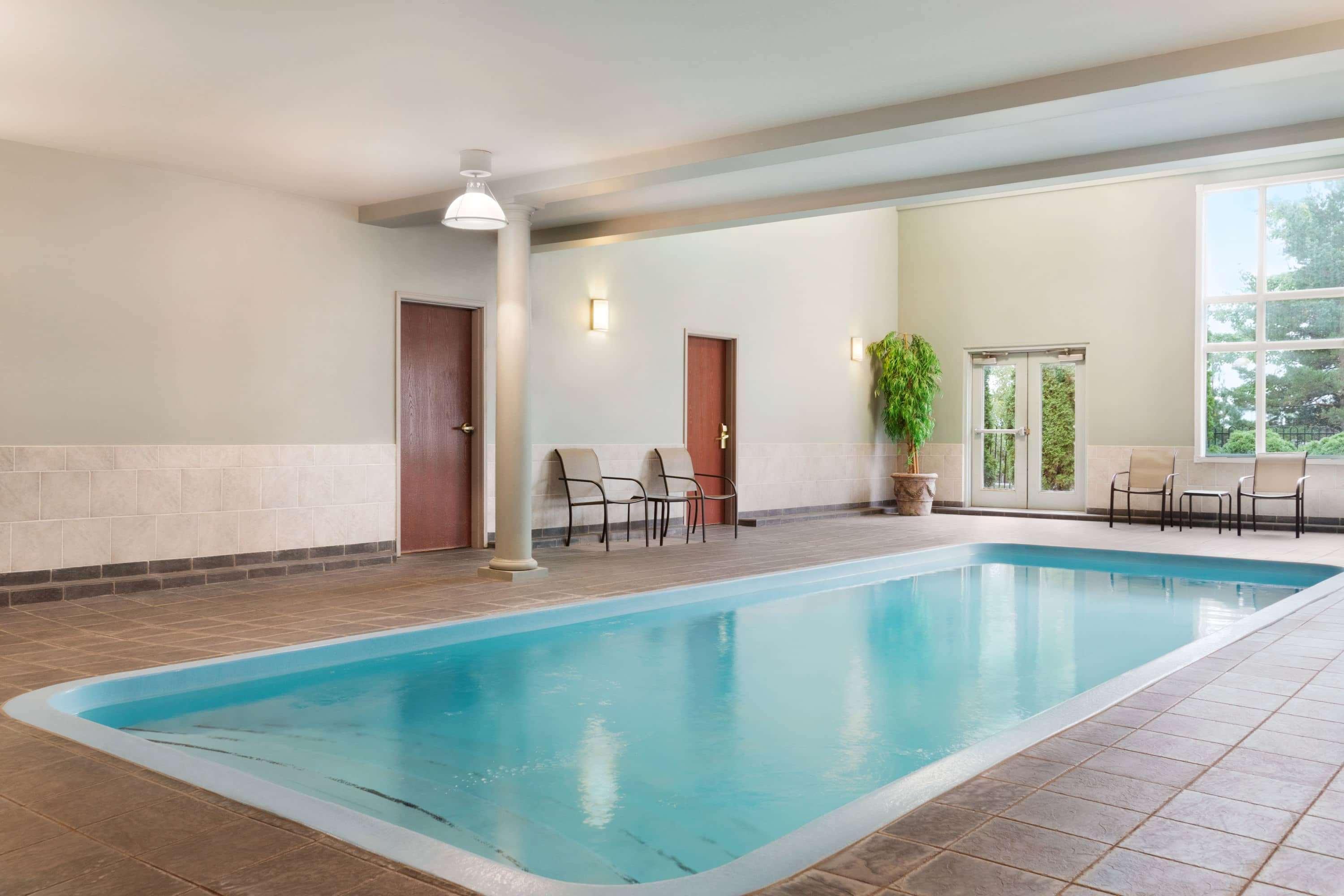 Days Inn By Wyndham Ottawa Airport Εξωτερικό φωτογραφία