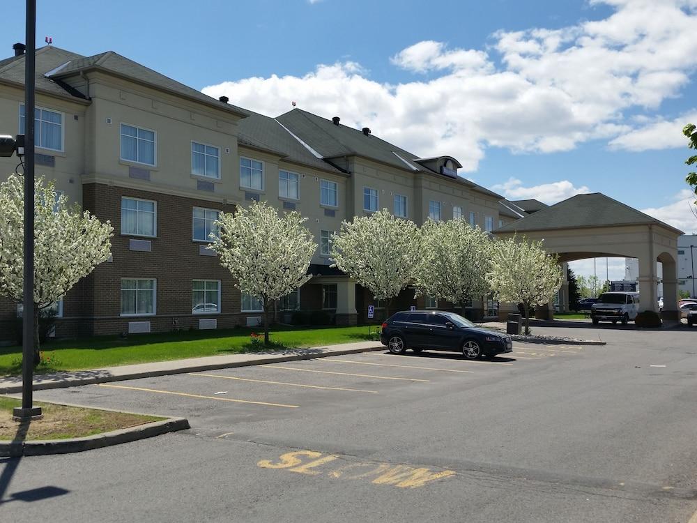 Days Inn By Wyndham Ottawa Airport Εξωτερικό φωτογραφία